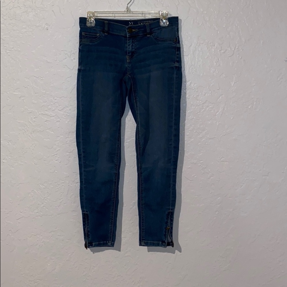 New York and Company ankle jeans